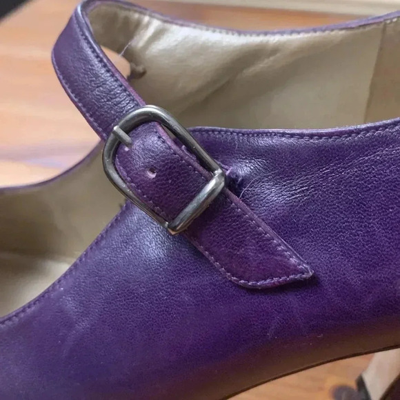 Bandolino 100% leather purple heels with strap Size 7 - Picture 9 of 13